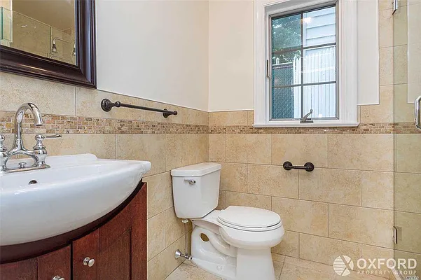 Rented by Oxford Property Group | media 25