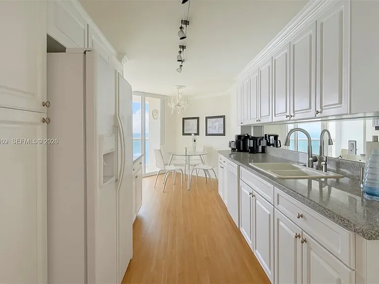 16711 Collins Ave #2301 — Photo 6