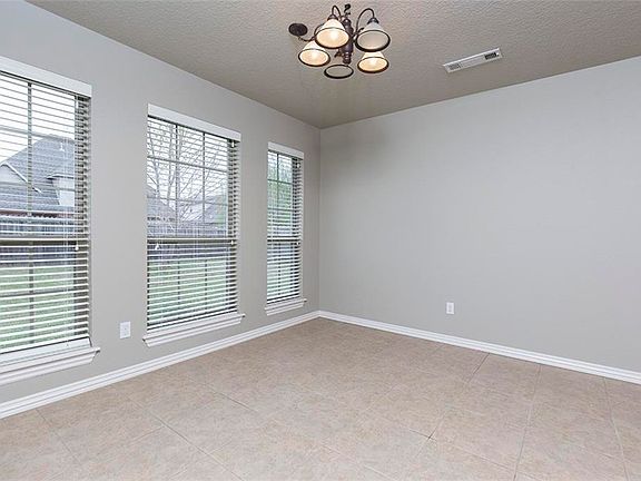 4th image of 2360 N Silk Rose Ave