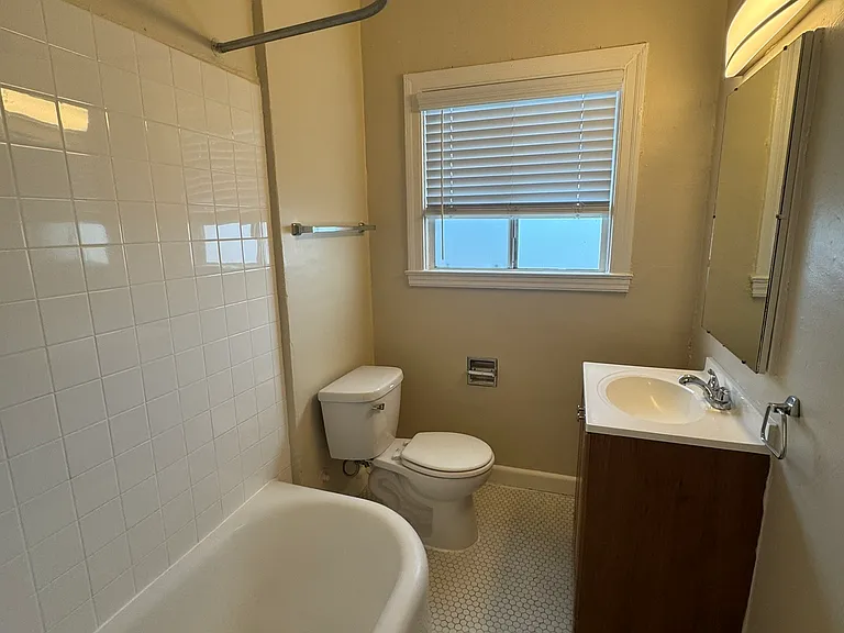 Norris Apartments — Photo 4
