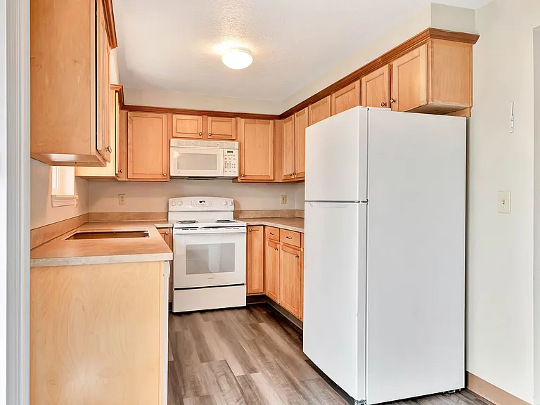 Savage / Ellis Duplex — Photo 18