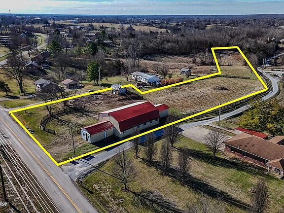 2nd image of 2579 Lake Jericho Rd