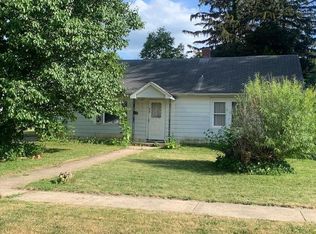 313 E Front St, Mount Morris, IL 61054