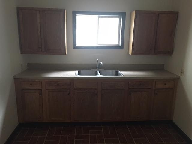 2nd image of 18 E Emerling Ave APT 1