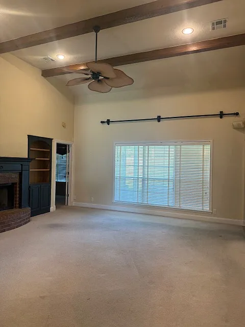 4 bed, 2384 sqft, $2,495 — Photo 4