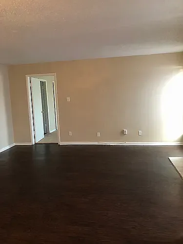 The Shores Apartments — Photo 21