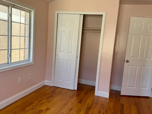 2 164th St #2, Jamaica, NY 11432