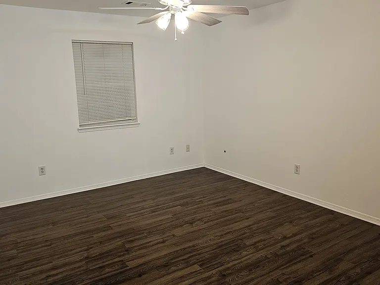 112 Winchester Point #C — Photo 16