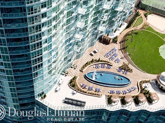 2nd image of 4545 Center Blvd APT 3305