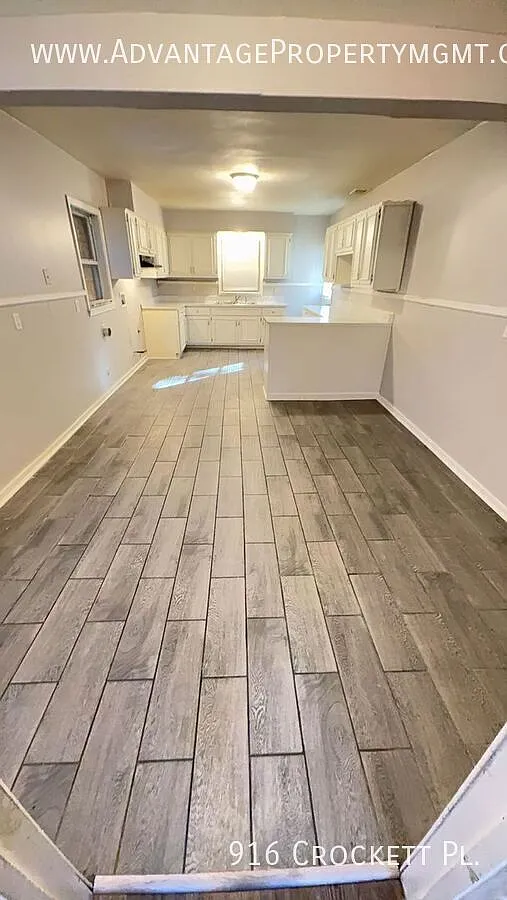 Newly Renovated Home In North Memphis - 1/2 OFF The First Month's Rent — Photo 3