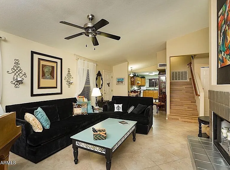 926 W San Mateo Ct — Photo 8