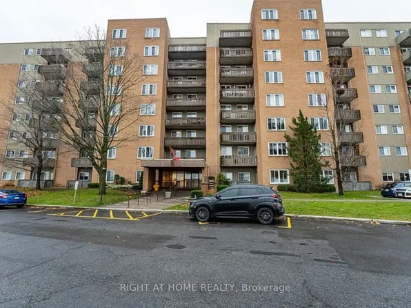 1599 Lassiter Ter #514, Ottawa, ON K1J 8R6