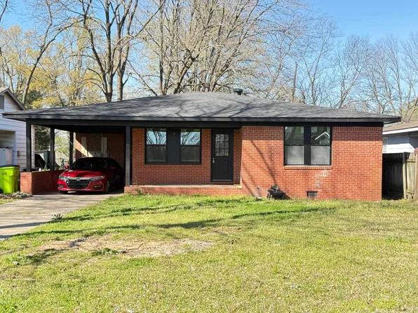 802 W 5th St, Stuttgart, AR 72160