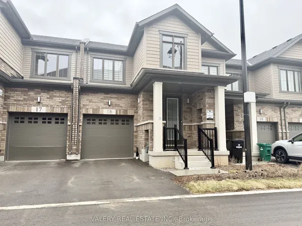 420 Newman Dr #18, Cambridge, ON N1S 0E9