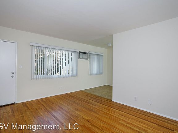 4th image of 221 W Lemon Ave APT 2