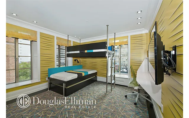 Sold by Douglas Elliman | media 19
