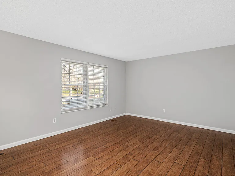 1118 Twistedoak Ct — Photo 14