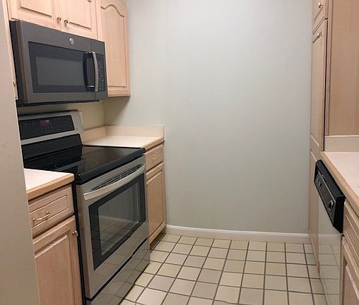2nd image of 1 Towers Park Ln APT 407