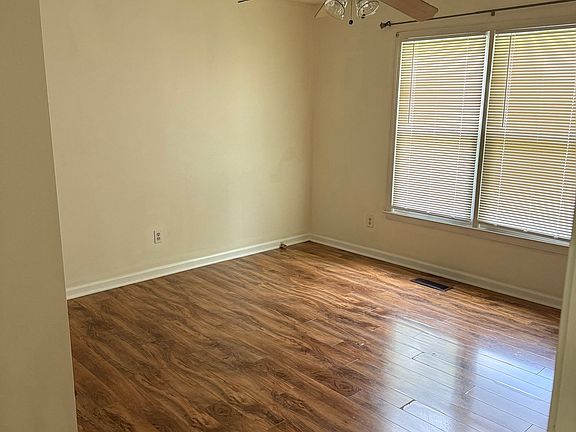 3rd image of 134 Pine Haven Dr