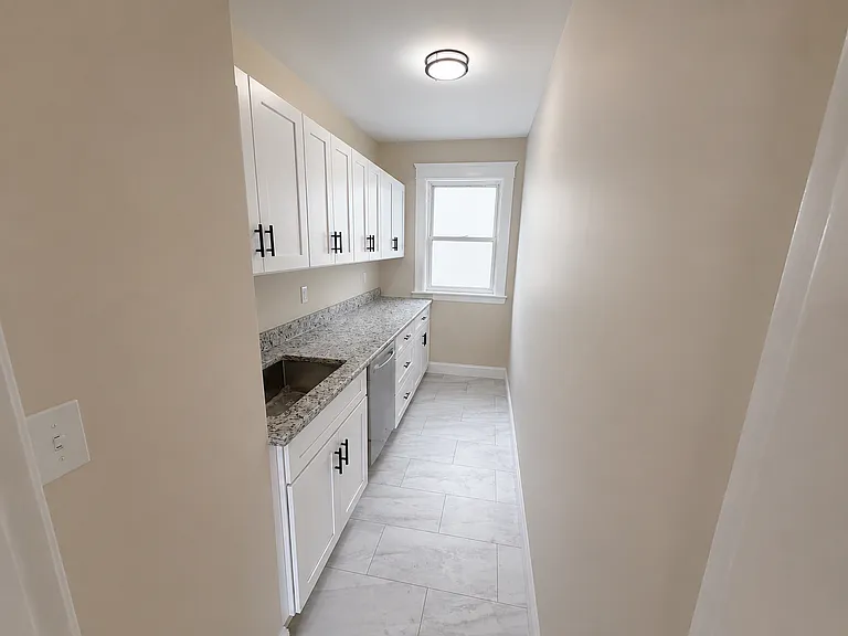 10 Tower St #2 — Photo 6
