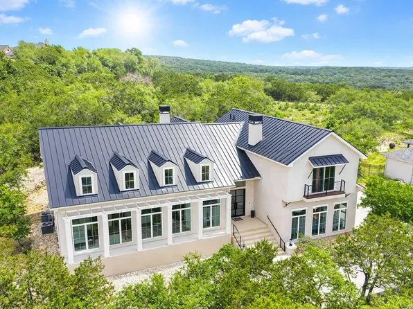 321 Bentwood Dr, Spring Branch, TX 78070