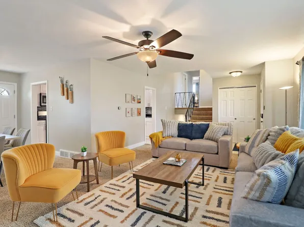 207 N Beverly St #Id1366962p, Wheaton, IL 60187