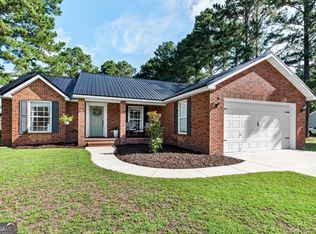 41 Winchester Rd, Waverly, GA 31565