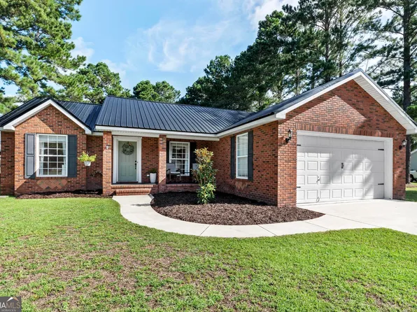 41 Winchester Rd, Waverly, GA 31565