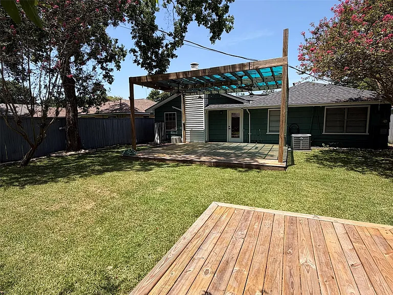 922 Hector Ave — Photo 34