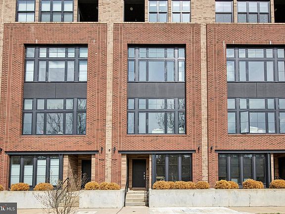 2nd image of 4584 Riverside Way