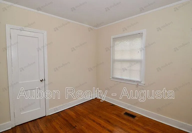 1430 Jackson Rd — Photo 32