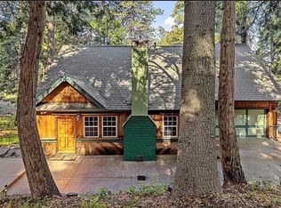 1050 Jupiter Ln, Crestline, CA 92325