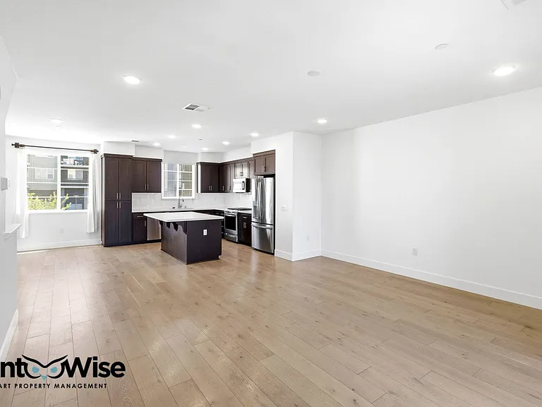 29384 Hub Ln — Photo 18