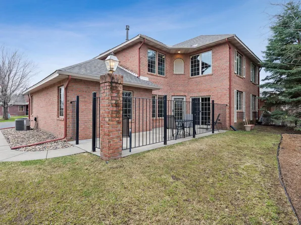 1622 Hunter Hill Rd, Hudson, WI 54016