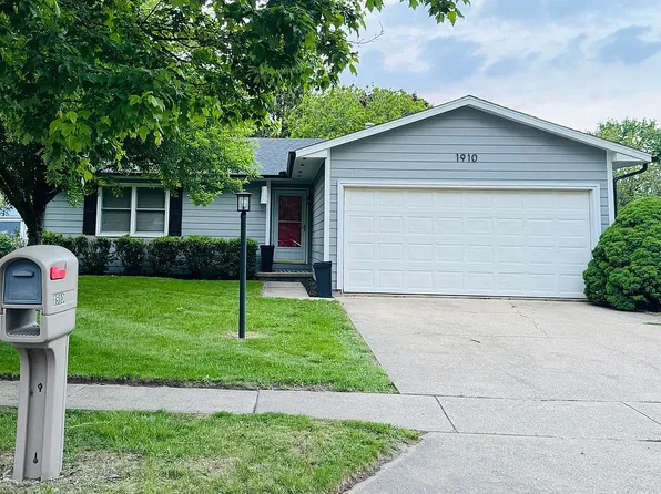 1910 Branch Rd, Champaign, IL 61821
