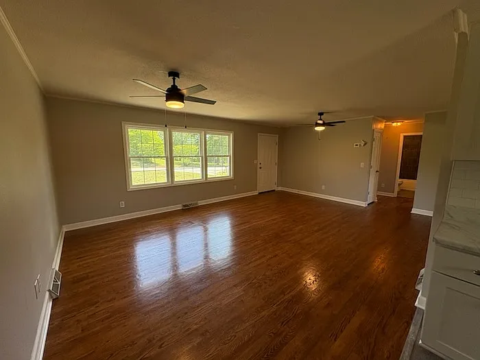 28 Hop Scotch Dr — Photo 4