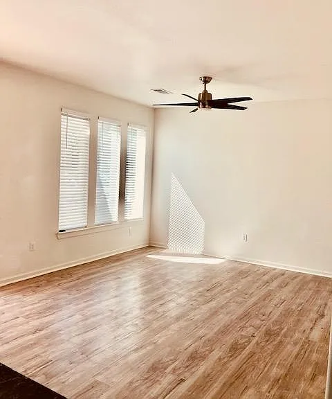 3920 W Charles Bussey Ave #A & B — Photo 4