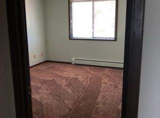 3080 8th St APT 4, Marion, IA 52302