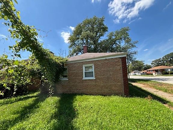 3rd image of 14301 Kimbark Ave