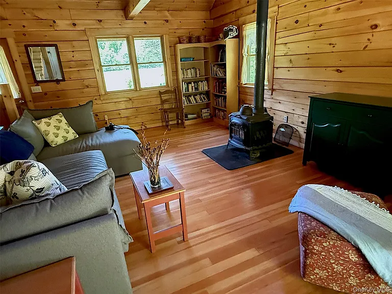 978 Claryville Rd — Photo 9