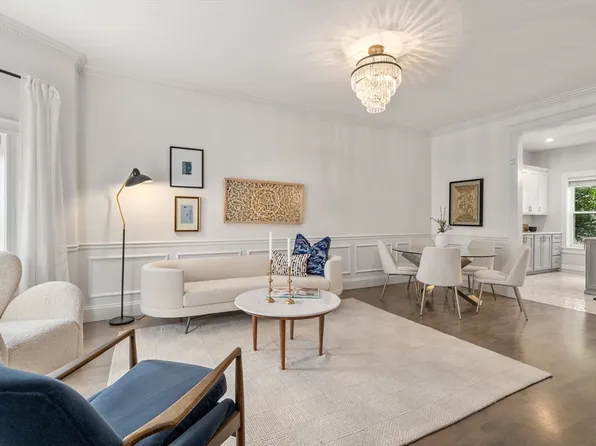 4 Pacific St, South Boston, MA 02127