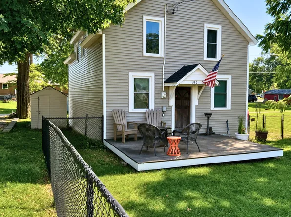 530 4th St, Green Isle, MN 55338