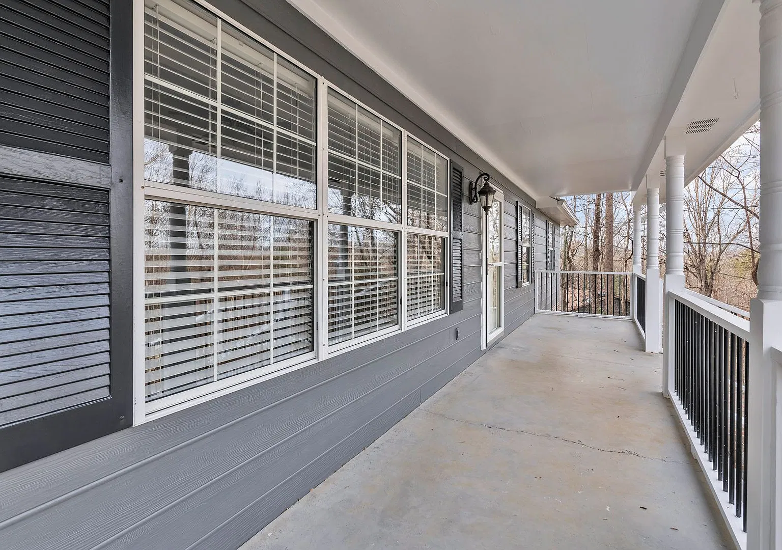 3 bed, 2.0 bath, 1420 sqft, $2,400 — Photo 4