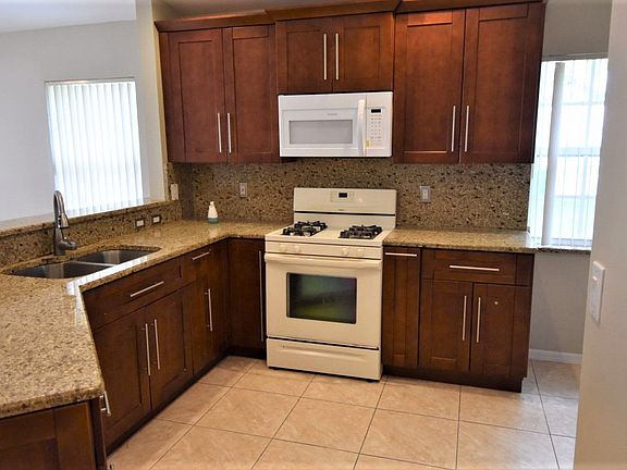 4th image of 13806 NW 22nd Ct
