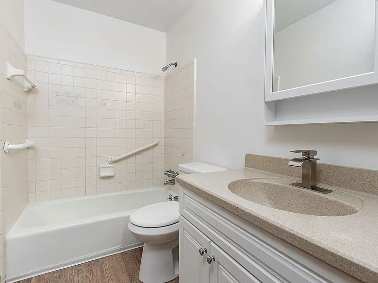 5808 Okemos Rd — Photo 10