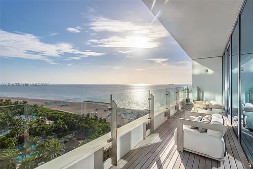 2901 Collins Ave #1408 Photo 1