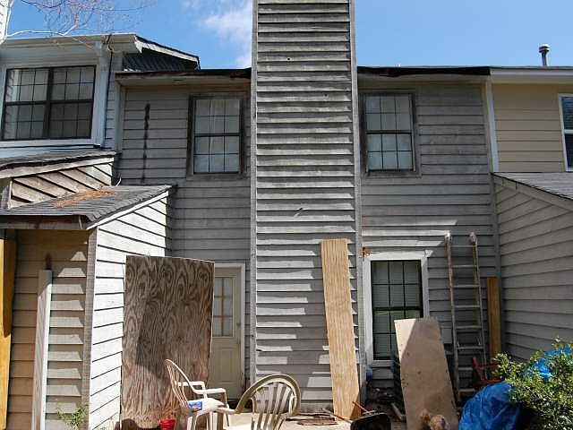 2nd image of 104 Oak Cir