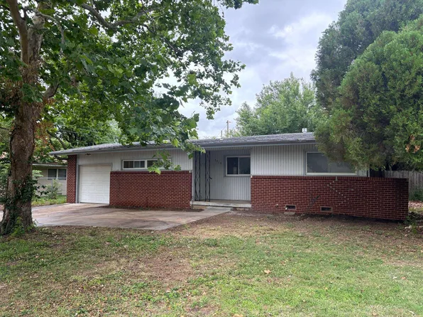 5712 E Odessa St, Wichita, KS 67220