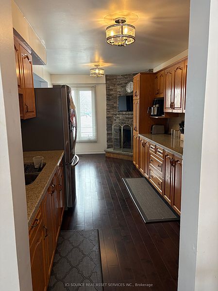 Brampton House for rent - 3 Bedrooms — photo 5
