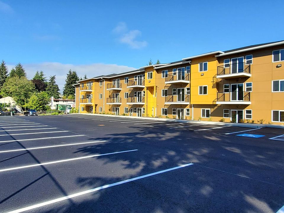 1st image of 12614 Ambaum Blvd SW #32